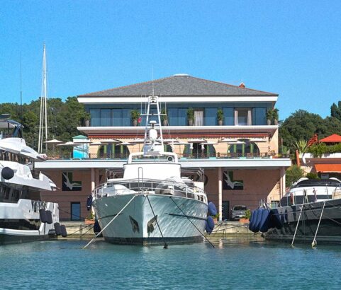 Porto Lotti Suite Hotel